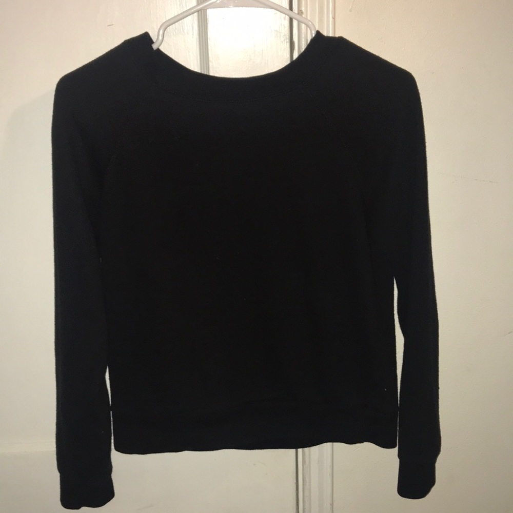 Black pullover